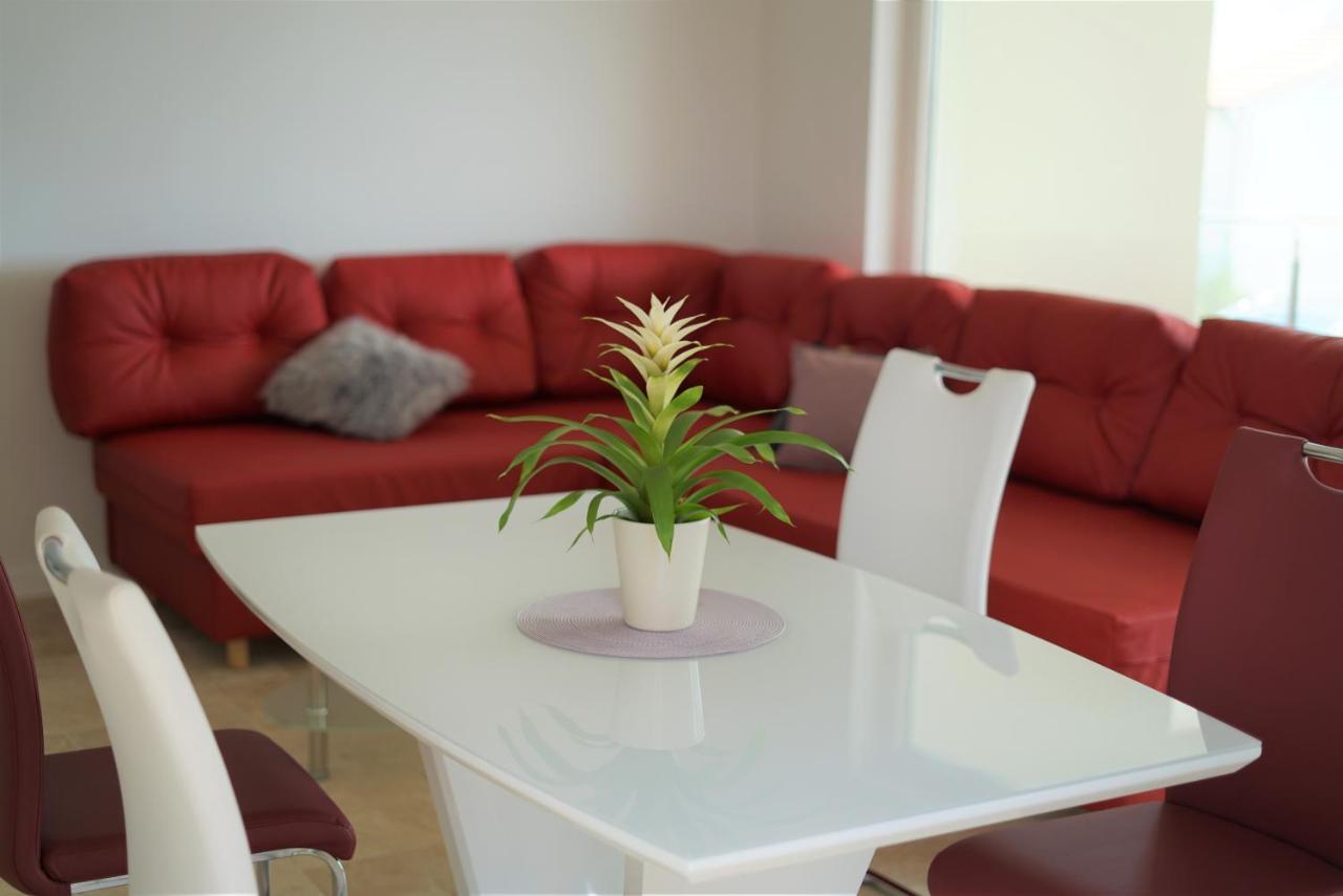 Villa M - Your Business & Holiday Apartment In Šibenik Buitenkant foto