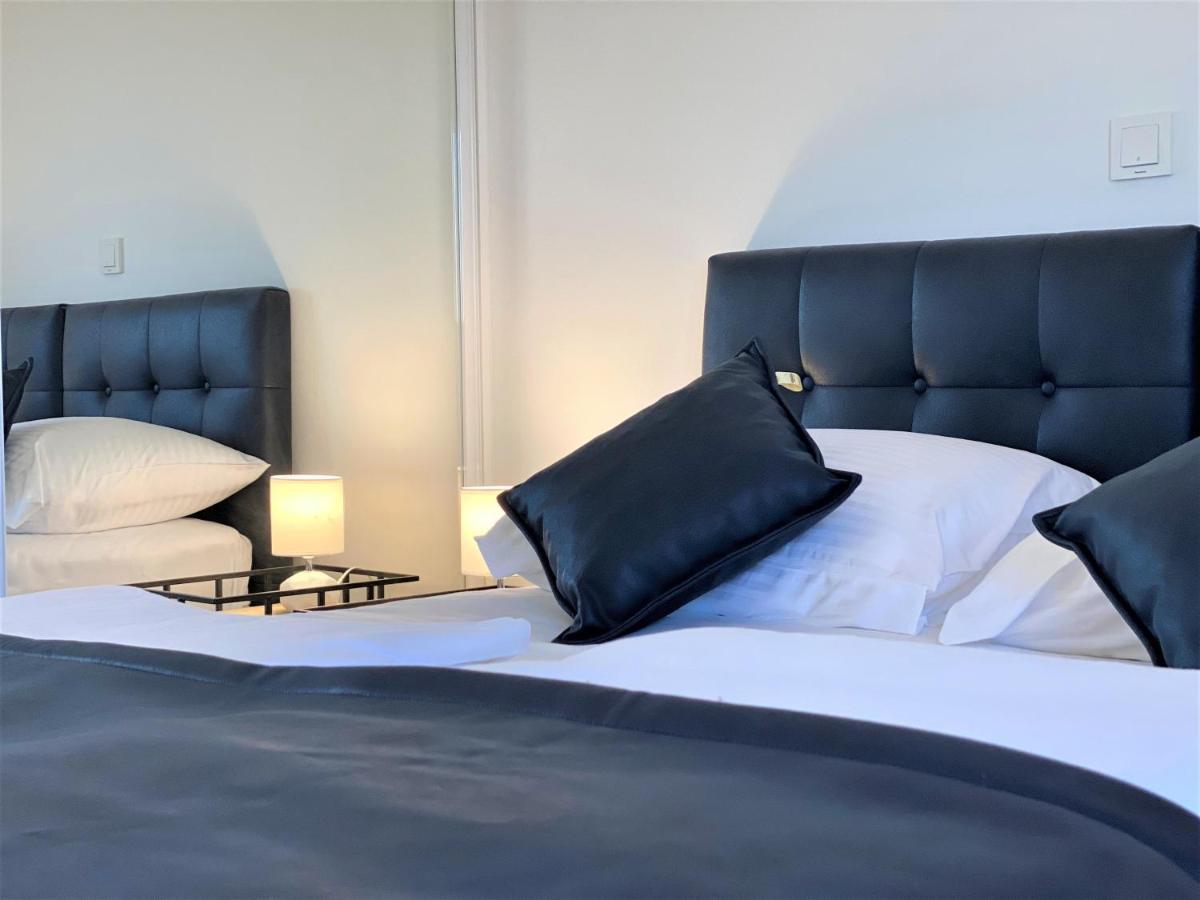 Villa M - Your Business & Holiday Apartment In Šibenik Buitenkant foto