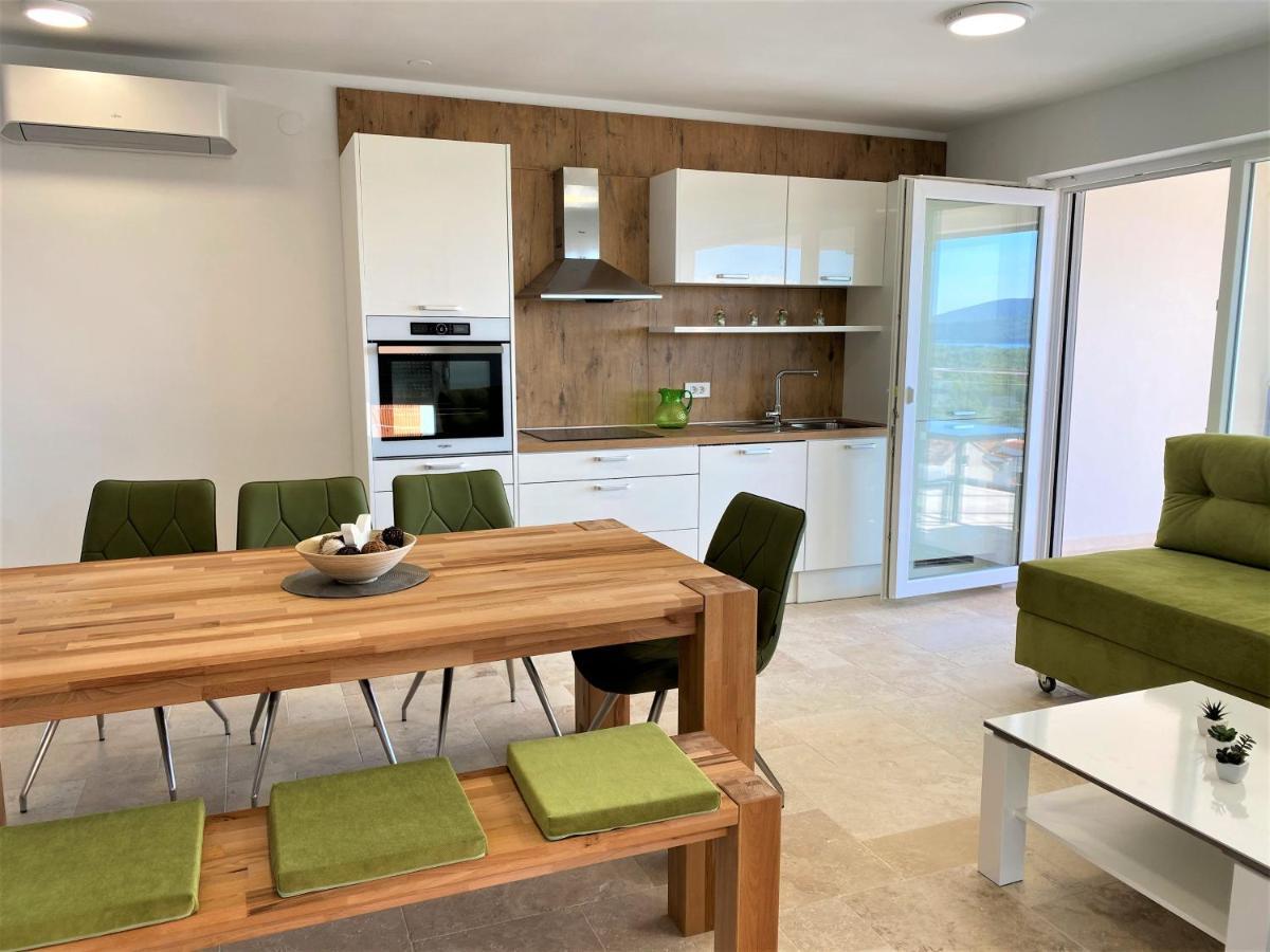 Villa M - Your Business & Holiday Apartment In Šibenik Buitenkant foto