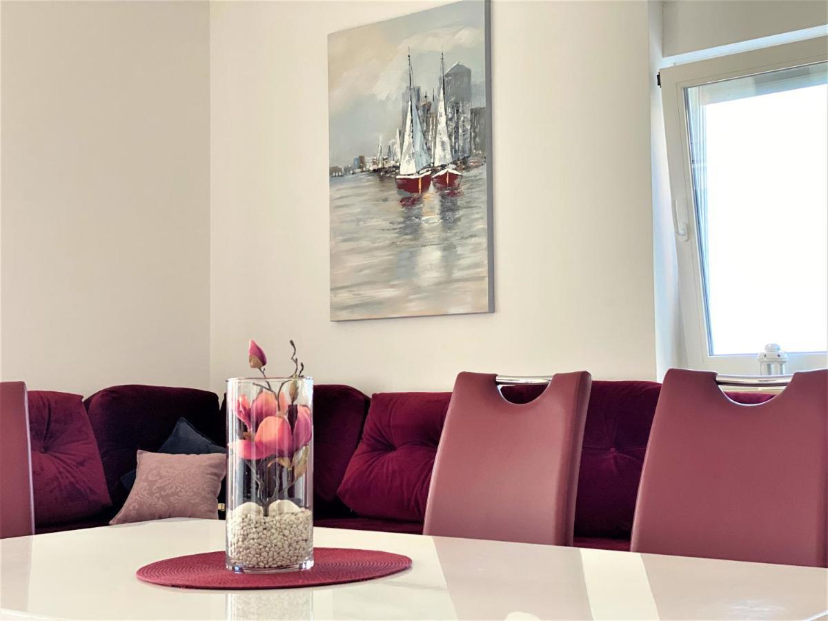 Villa M - Your Business & Holiday Apartment In Šibenik Buitenkant foto