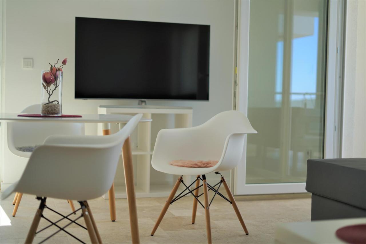 Villa M - Your Business & Holiday Apartment In Šibenik Buitenkant foto
